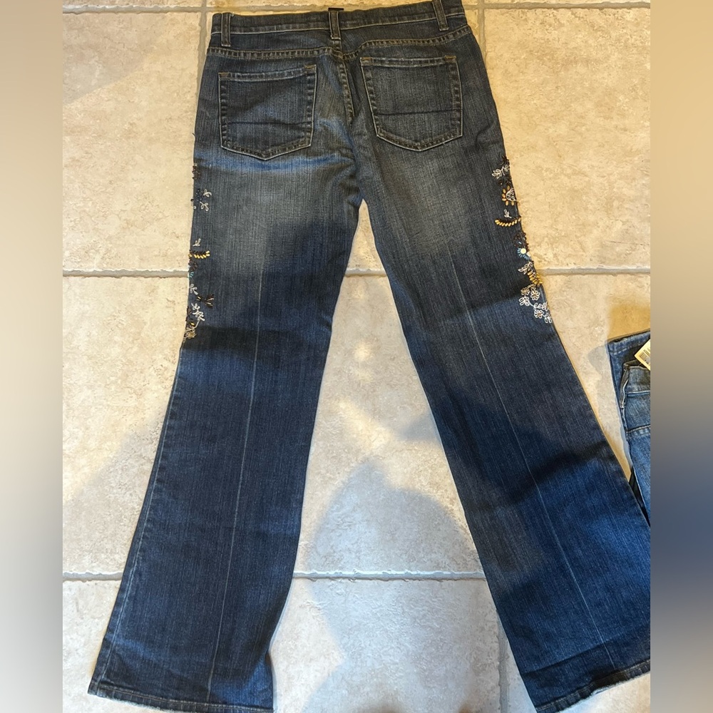 Embroidered Jeans - Picture 2 of 3